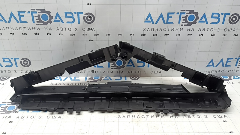 Дефлектор радиатора верхний Mercedes A-class V177 19-22 M260
