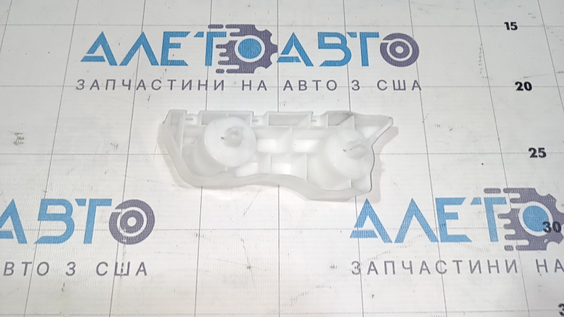 Крепление переднего бампера левое Nissan Maxima A36 16-23