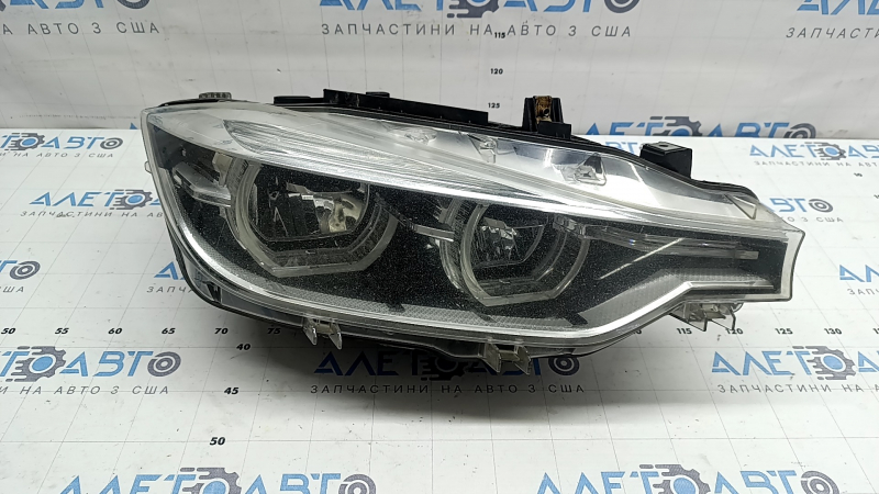 Фара передняя правая в сборе BMW 3 F30 16-18 LED сколы, под полировку