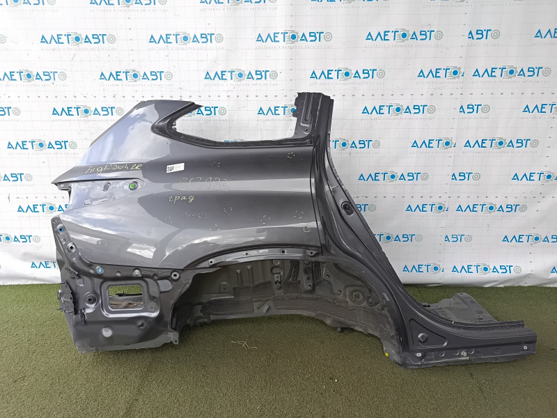 Технический вид кузова задней правой четверти для Toyota Highlander 2020-2026 в упаковке.