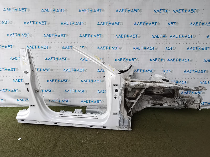 Четверть передняя правая Audi A5 F5 18-25 5D отпилена, с центральной стойкой, белая