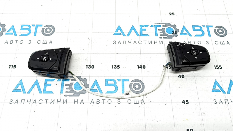 Кнопки управления на руле Volvo XC90 16-26 царапина