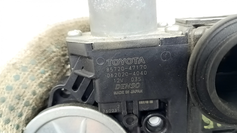 Мотор склопідйомника задній лівий Toyota Prius V 12-17