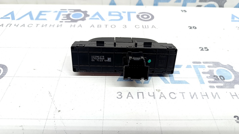 Блок кнопок центральной консоли Chevrolet Volt 16-19