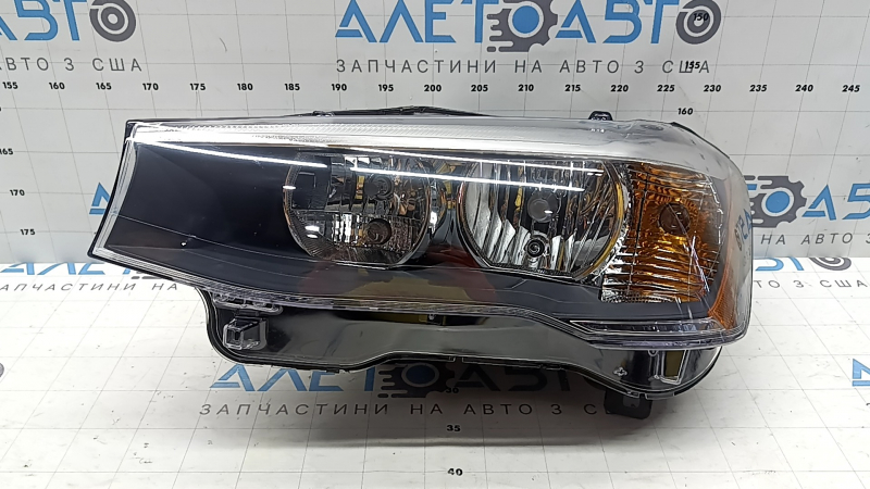 Фара передня ліва BMW X3 F25 15-17 галоген
