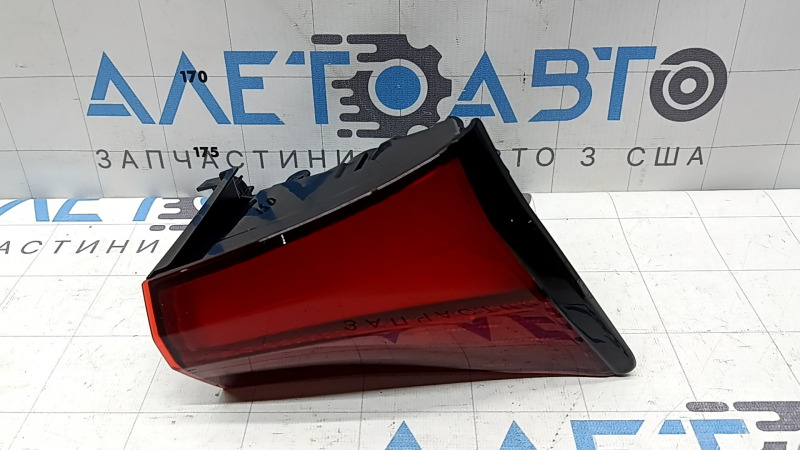 Фонарь нижний бампер правый Toyota Prius 50 19-22