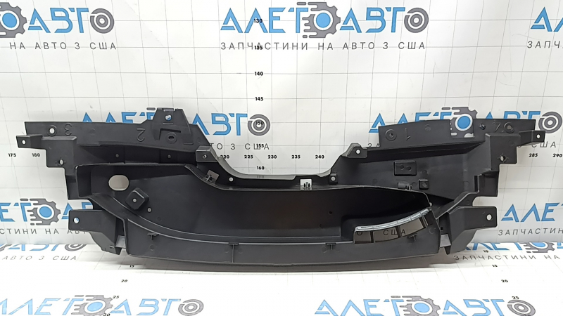 Дефлектор радіатора верхній Jeep Cherokee KL 19-23 2.4