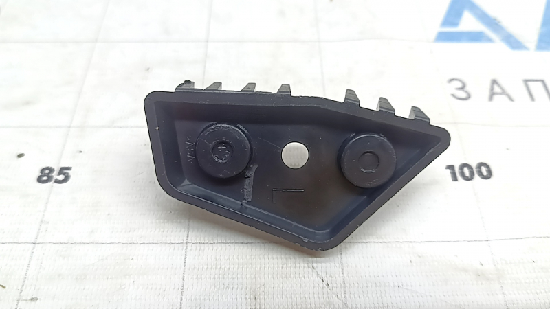Крепление переднего бампера левое Ford Mustang mk6 18-23 рест