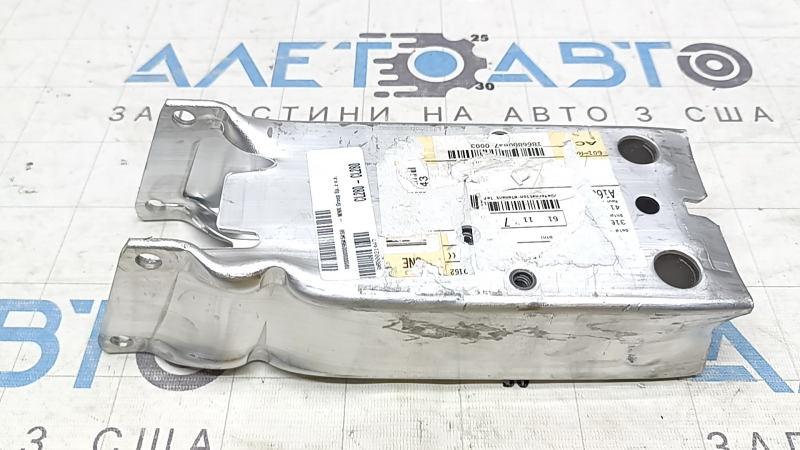 Ікло підсилювача бампера передній лівий Mini Cooper F56 3d 14-23 дорест