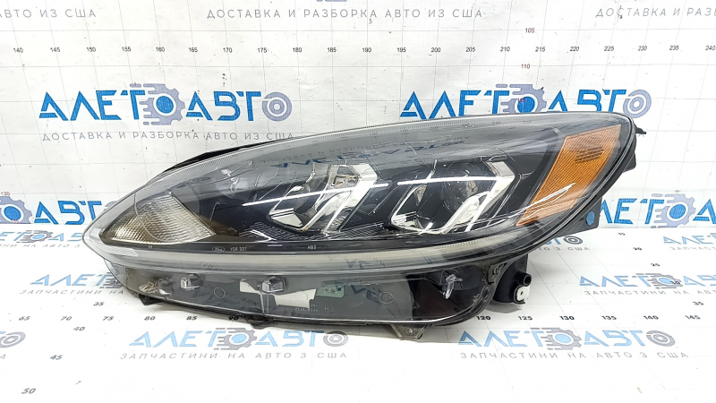 Фара передняя левая Ford Escape MK4 20-22 галоген + LED DRL, царапина