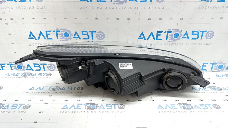 Фара передняя левая Ford Escape MK4 20-22 галоген + LED DRL, царапина