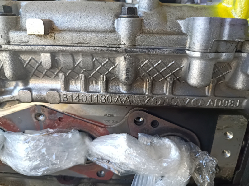 Двигатель Volvo XC90 16-17 B4204T27 2.0T T6, 161к, запустился, компрессия 14-14-14-14, ржавый маховик