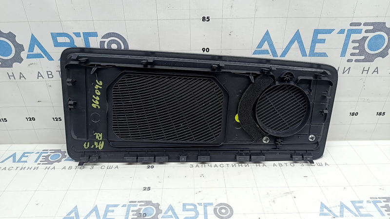 Сетка динамика задней полки левая Audi A4 B9 17-25 черная, Bang and Olufsen, царапины