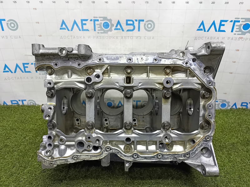 Блок цилиндров голый Mazda 3 19-26 2.5 под расточку