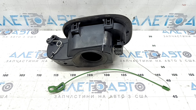 Корпус лючка бензобака Ford Escape MK4 20-22 hybrid