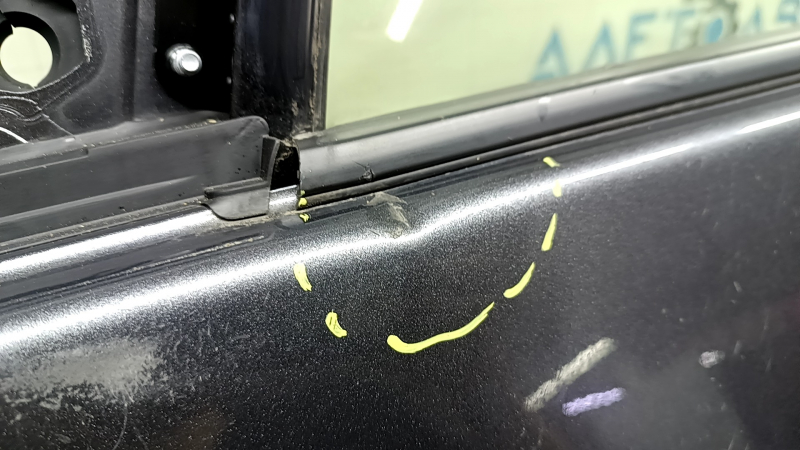 Дверь в сборе передняя левая Toyota Prius 50 16-22 keyless, графит 1G3, затерта, вмятина