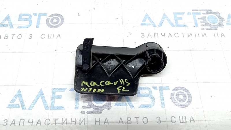 Ручка открытия замка капота Porsche Macan 15-26 салонная черная, царапины