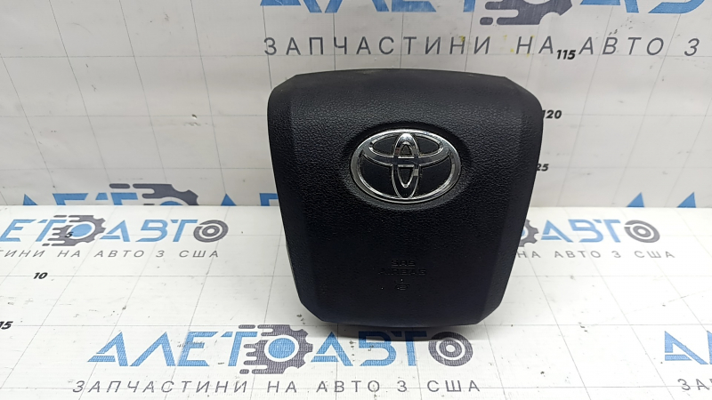Подушка безопасности airbag в руль водительская Toyota Prius 50 16-22 черная, ржавый пиропатрон