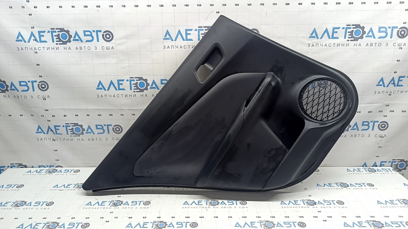 Обшивка двери карточка задняя левая Toyota Prius 50 Prime 17-22 черная, вставка кожа черная, подлокотник кожа черный, царапины
