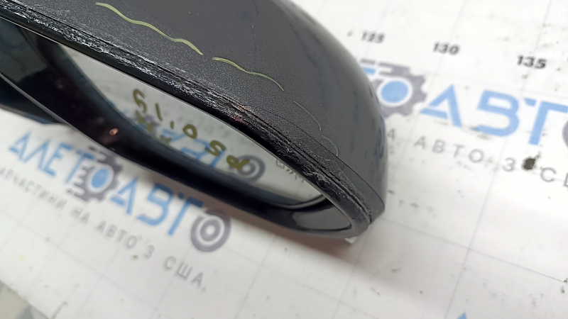 Зеркало боковое правое в сборе Toyota Prius 50 16-20 6 пинов, BSM, графит, трещина в крышке, отсутствует фрагмент крышки, царапины, после ремонта