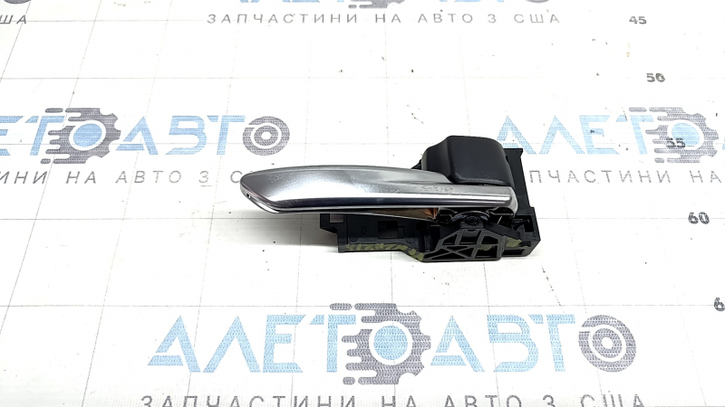 Ручка двери внутренняя задняя правая Toyota Venza 21-24