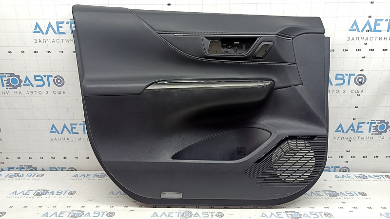 Обшивка двери карточка передняя левая Toyota Venza 21-22 XLE, Limited черная, кожа, под память сиденья, темно-серая накладка, без кнопок, царапины