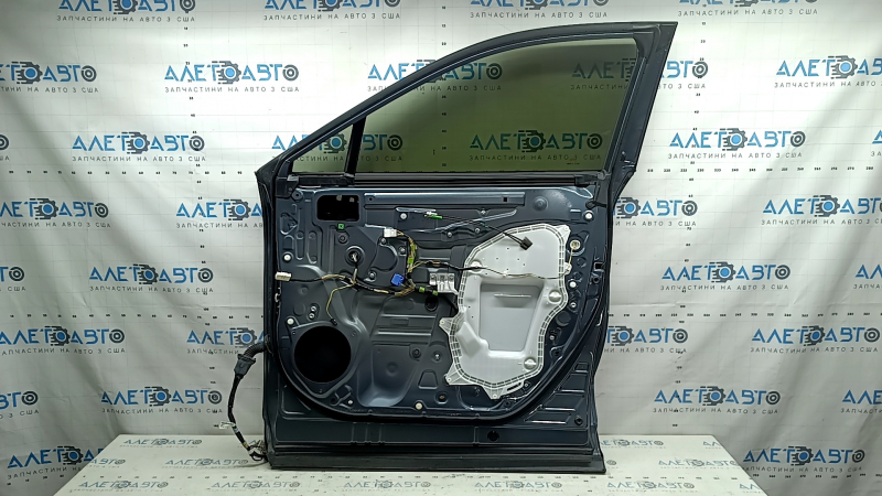 Дверь в сборе передняя правая Toyota Venza 21-24 графит 1K9, keyless, царапины