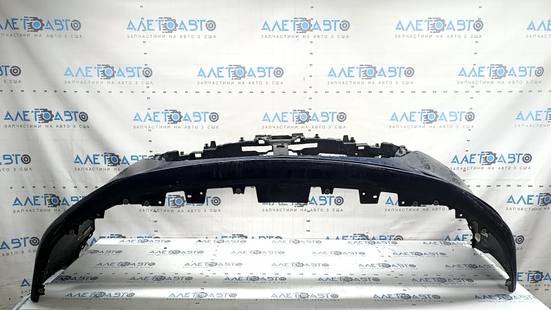 Бампер передний голый Mazda 3 19-26 4d, синий, царапины, прижат