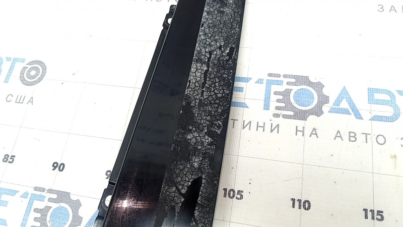 Накладка двери боковая передняя левая Audi Q5 80A 18-25 черный глянец, царапины, клей