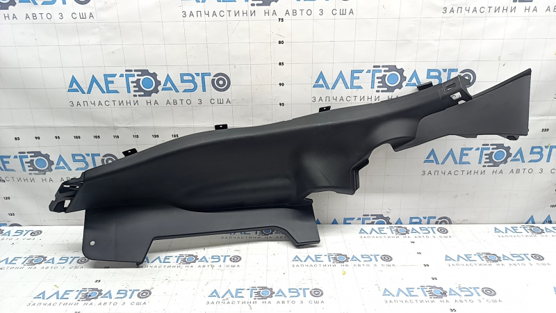 Накладка задней стойки левая нижняя Mazda 3 19-22 4d черная, Japan built, царапины