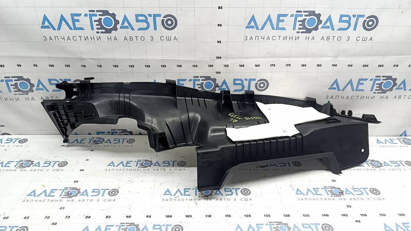 Накладка задней стойки левая нижняя Mazda 3 19-22 4d черная, Japan built, царапины