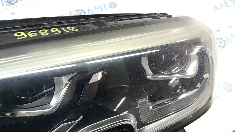 Фара передняя левая в сборе BMW 3 G20 19-22 LED адаптив, сколы, полез лак