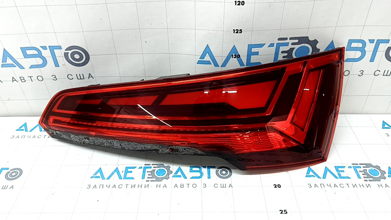 Ліхтар правий Audi Q5 80A 21-24 LED без анімації, потерт