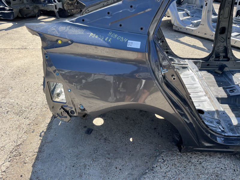 Четверть крыло задняя правая Toyota Prius 50 19-22 под BSM, на кузове, графит