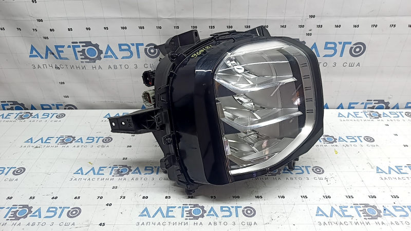 Фара передняя правая Mitsubishi Outlander 22-26 LED