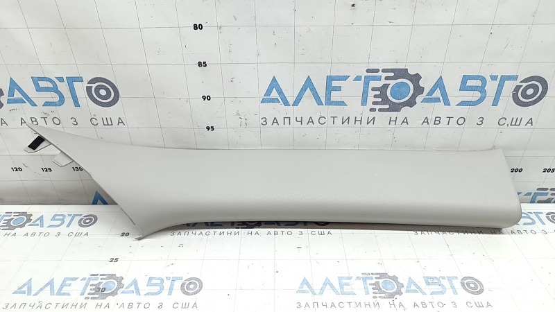 Накладка передней стойки верхняя правая Mitsubishi Outlander 22-26 серая, царапины