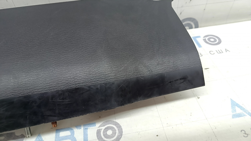 Подушка безопасности airbag коленная пассажирская правая Mitsubishi Outlander 22-26 черная, царапины