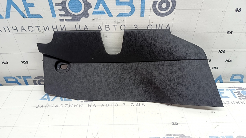 Накладка центральной консоли боковая левая передняя Mitsubishi Outlander 22-26 черная, царапины