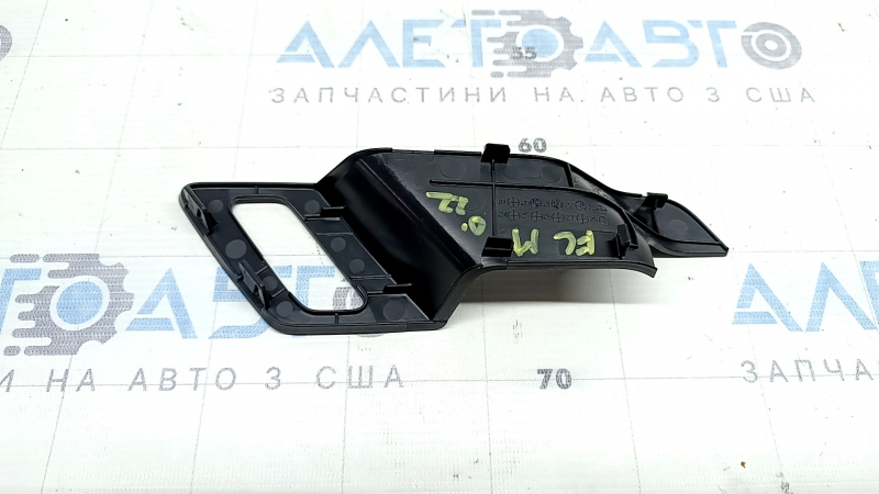 Заглушка ручки двери внутренняя передняя левая Mitsubishi Outlander 22-26 черная