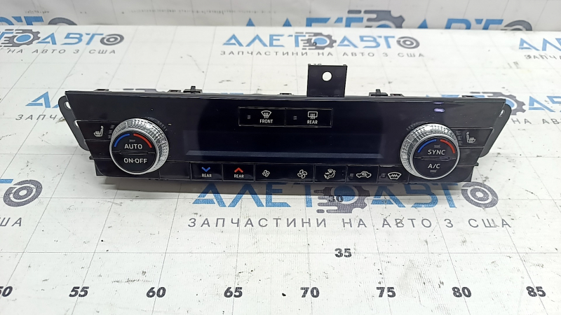 Управление климат-контролем Mitsubishi Outlander 22-26 auto, dual zone с подогревом сидений и зоны дворников, царапины