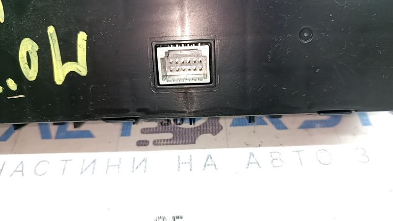 Управление климат-контролем Mitsubishi Outlander 22-26 auto, dual zone с подогревом сидений и зоны дворников, царапины