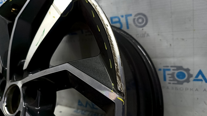 Диск колесный R19 x 8J ET39 Audi Q5 80A 18-23 бордюрка