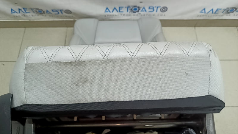 Пассажирское сиденье Mitsubishi Outlander 22-26 с airbag, электрическое, подогрев, кожа серая, под химчистку