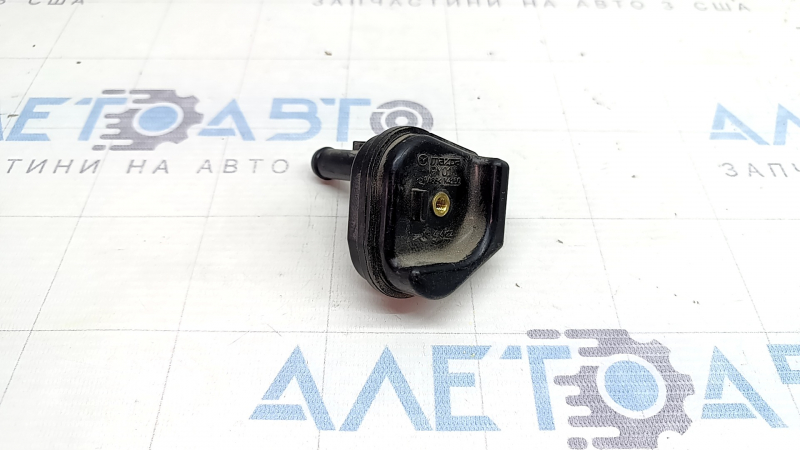 Клапан продувки паливної пари Mazda 3 19-20 2.5 тип 2