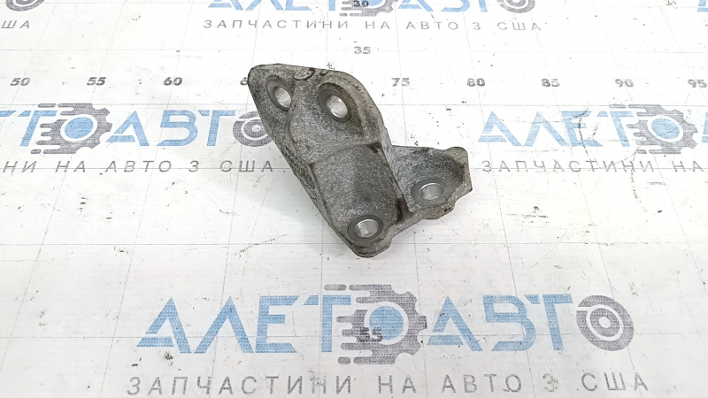 Кронштейн переднего редуктора Ford Escape MK4 23-26