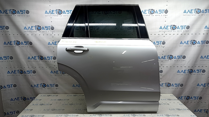 Дверь в сборе задняя правая Volvo XC90 16-26 keyless, тонировка, серебро 711, тычка