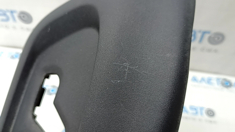 Накладка боковая водительского сиденья левая Jeep Compass 17-26 черная, под электро, побелел пластик, потерта