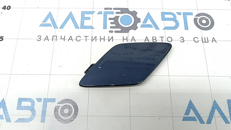 Заглушка буксировочного крюка переднего бампера Volvo XC60 22-23