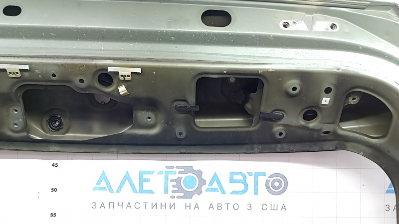 Дверь багажника голая Kia Sportage 23-26 электро, зеленый JUG, замята, в копоти