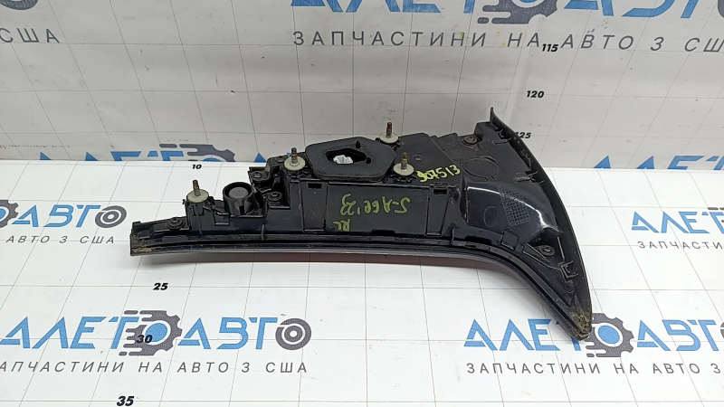 Фонарь внутренний дверь багажника левый Kia Sportage 23-25 галоген, потерт